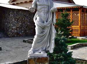 Греческое божество Дионис с чашей и виноградом, купить скульптуру