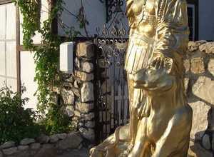Продажа статуи Афины.