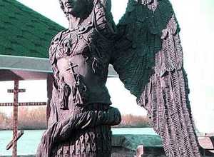 Религиозная скльптура Святой Архистратиг Михаил